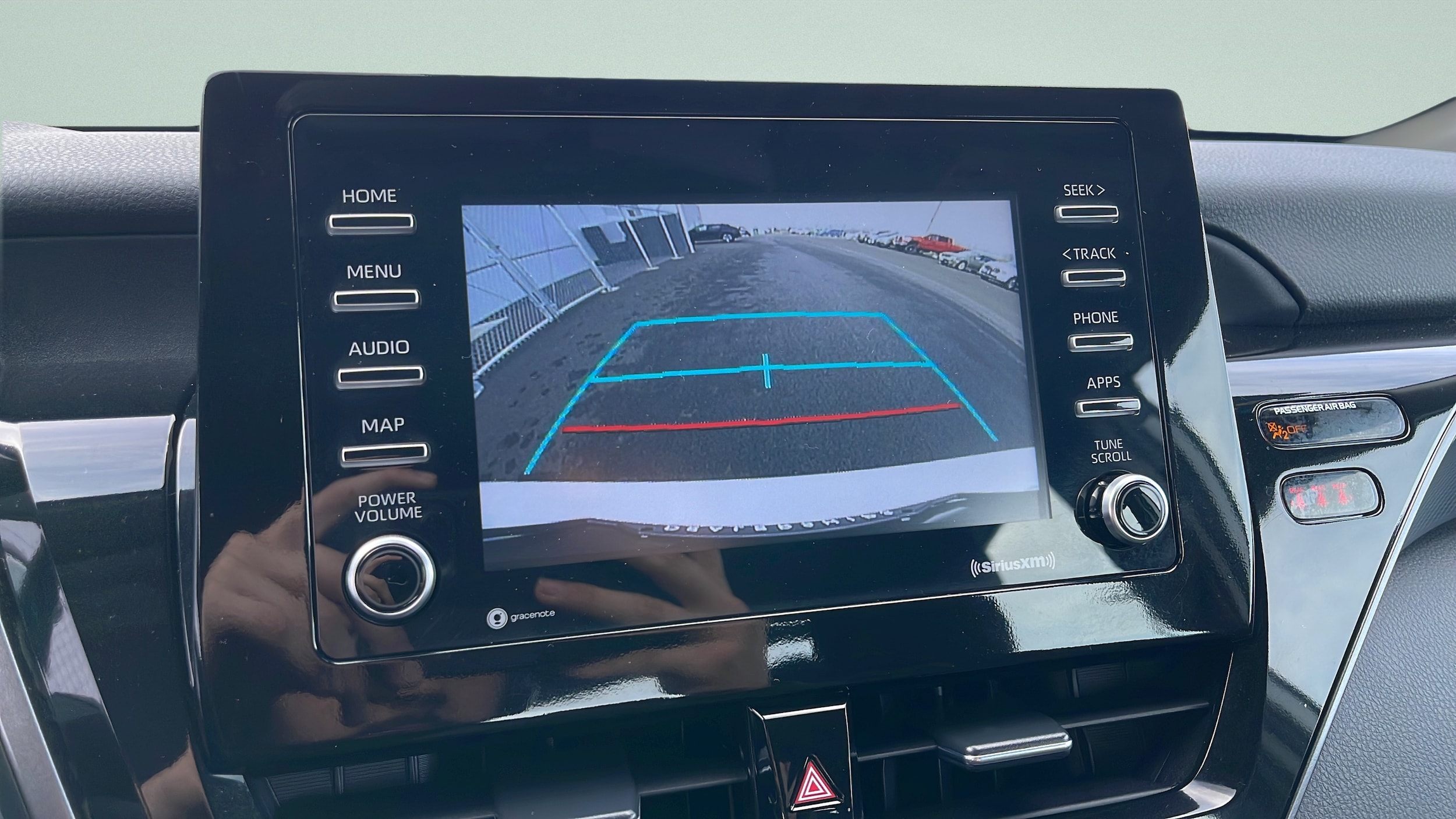 2024 Toyota Camry LE - Photo 18