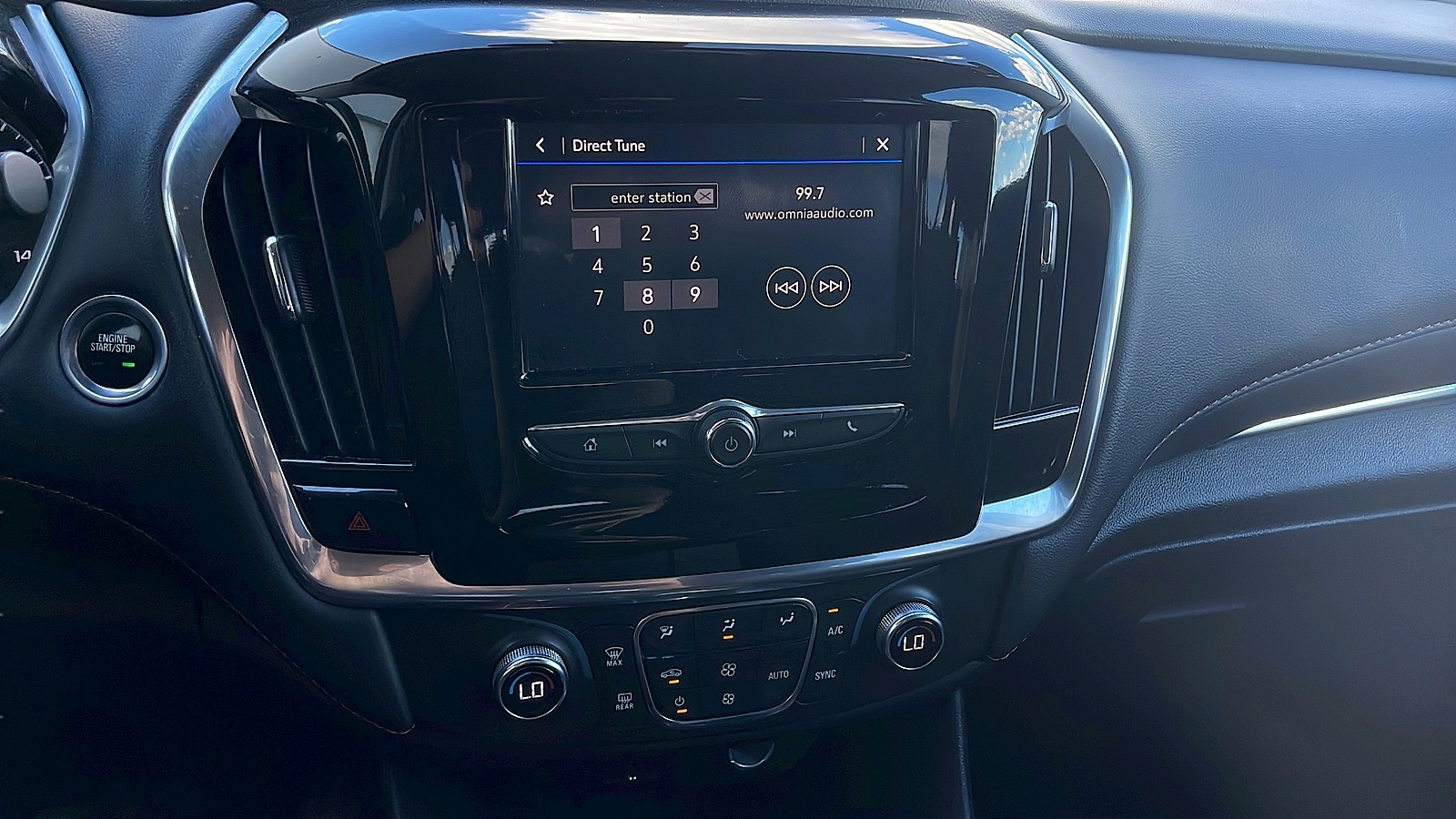 2021 Chevrolet Traverse 2FL - Photo 16