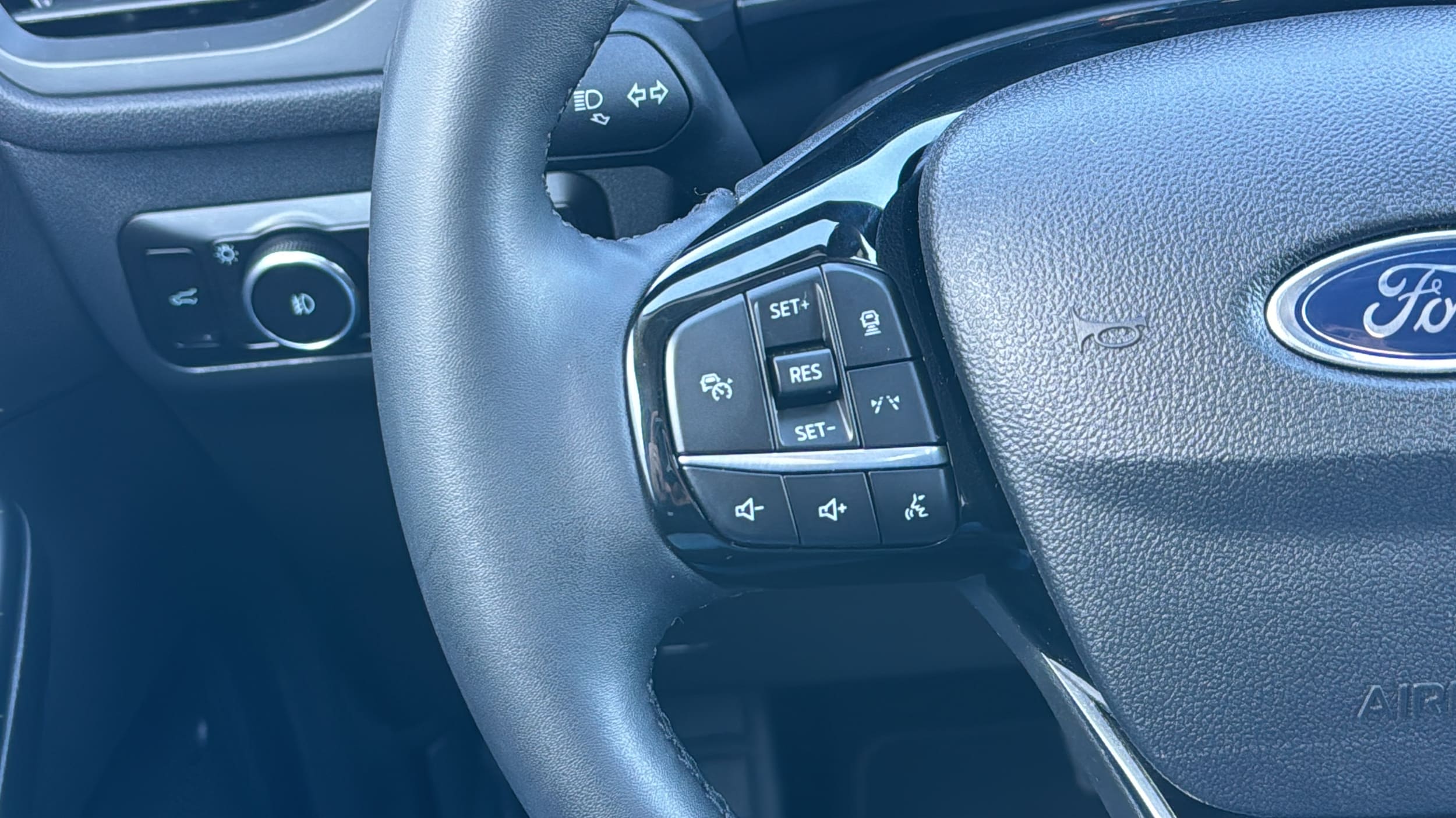 2023 Ford Escape Platinum - Photo 11