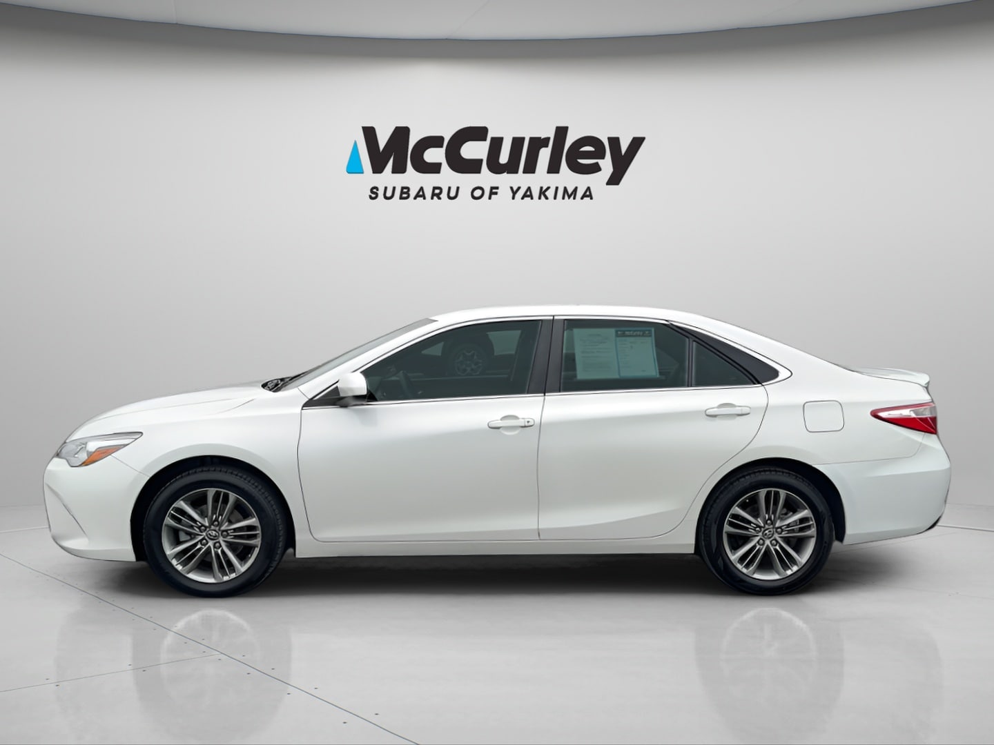 Used 2017 Toyota Camry SE with VIN 4T1BF1FK2HU407694 for sale in Union Gap, WA