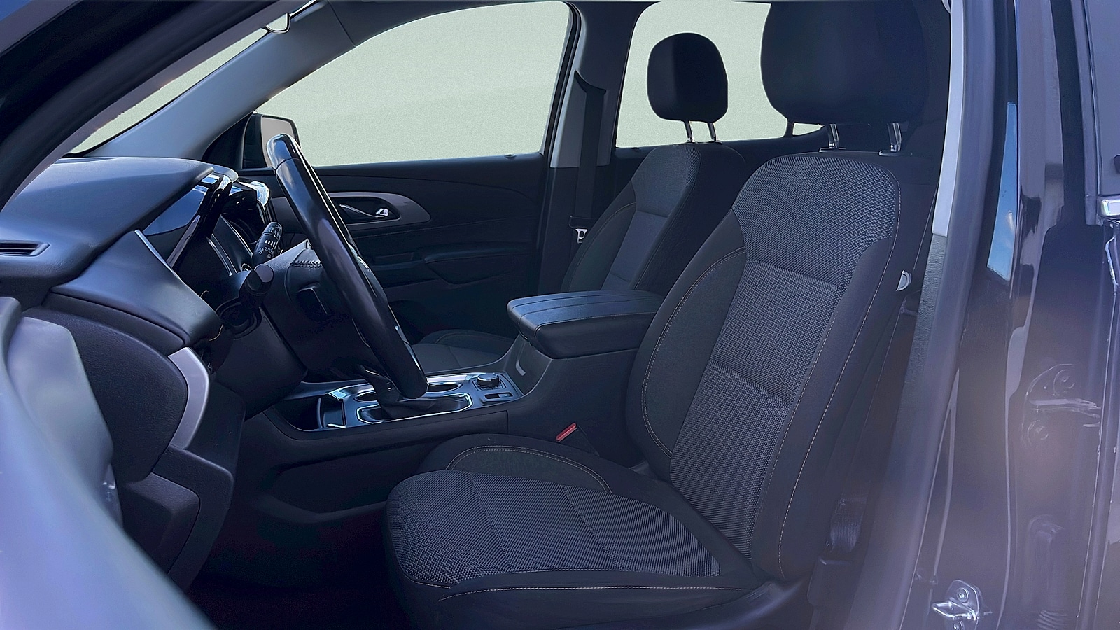 2021 Chevrolet Traverse 2FL - Photo 22