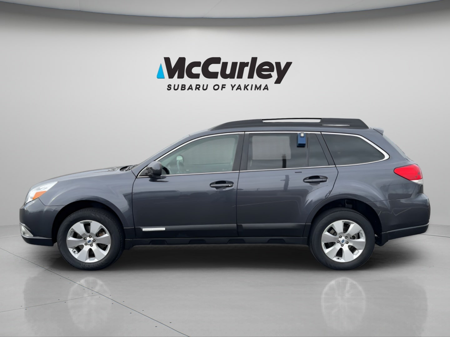 Used 2012 Subaru Outback Limited with VIN 4S4BRDLCXC2301505 for sale in Union Gap, WA