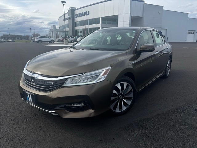 Used 2017 Honda Accord Hybrid Touring with VIN JHMCR6F73HC026420 for sale in Union Gap, WA