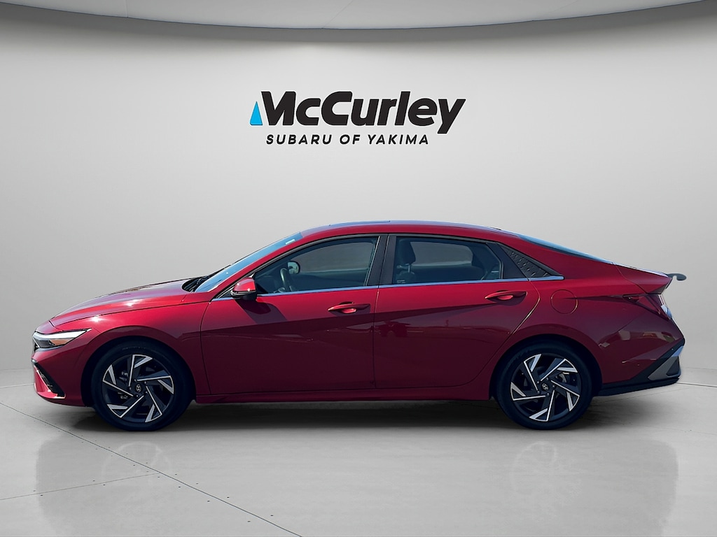 Used 2024 Hyundai Elantra Limited Sedan
