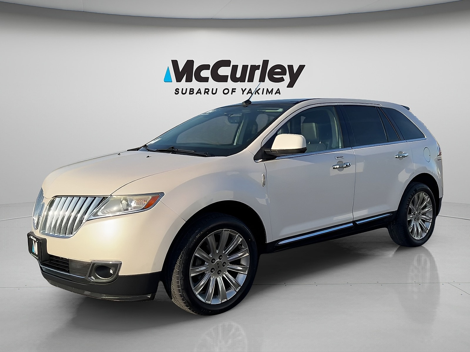 Used 2011 Lincoln MKX Base with VIN 2LMDJ8JK0BBJ13395 for sale in Union Gap, WA