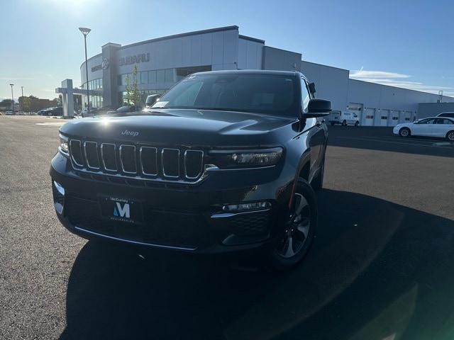 Used 2024 Jeep Grand Cherokee 4xe with VIN 1C4RJYB64RC182379 for sale in Union Gap, WA