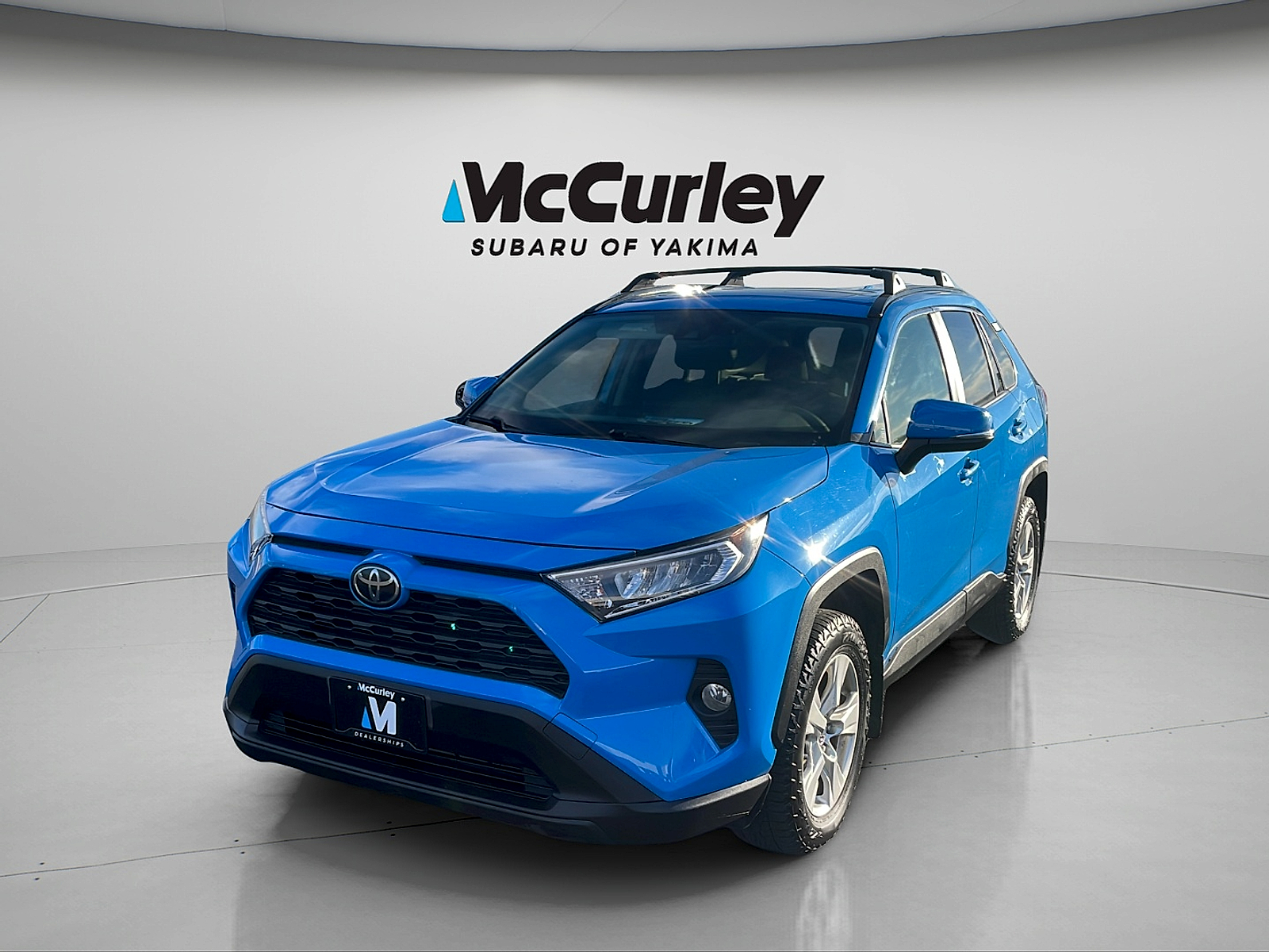Used 2019 Toyota RAV4 XLE with VIN JTMP1RFV7KD002164 for sale in Union Gap, WA