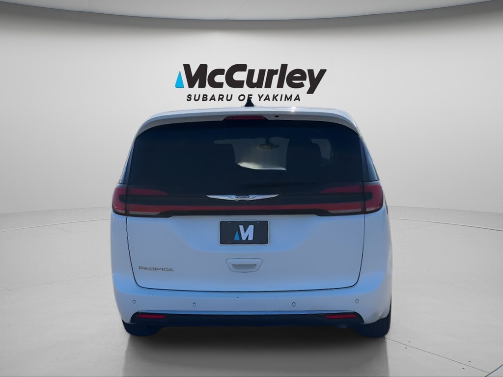 Used 2023 Chrysler Pacifica Touring L Van Passenger Van