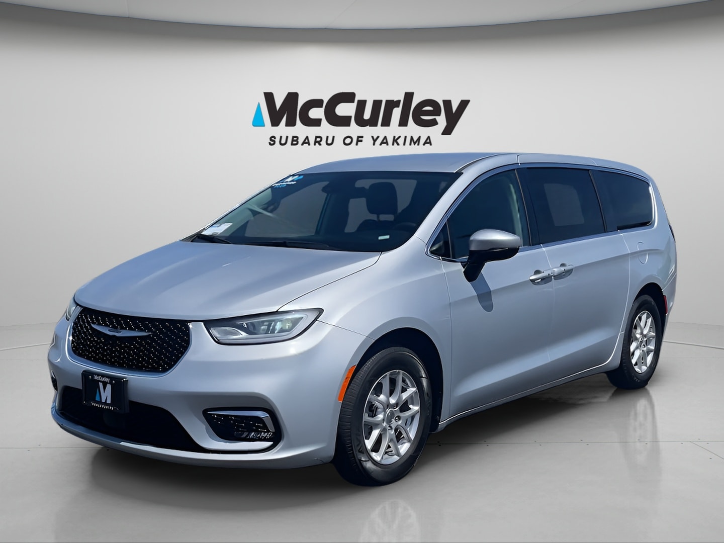 2023 Chrysler Pacifica's photo
