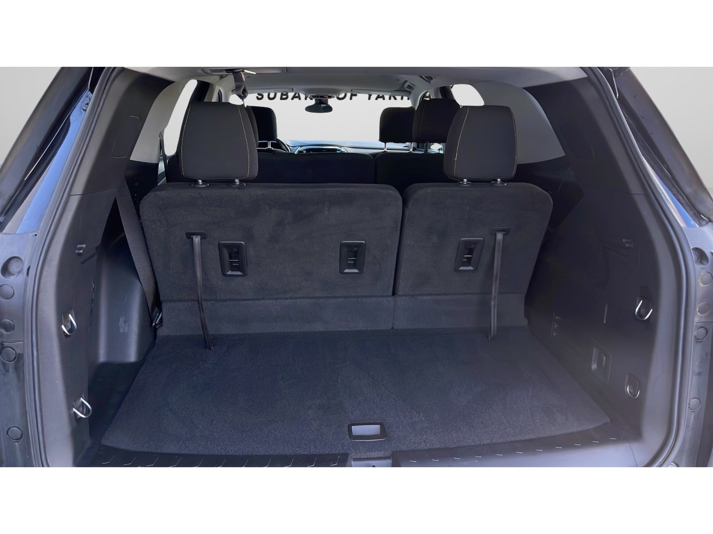 2021 Chevrolet Traverse 2FL - Photo 28