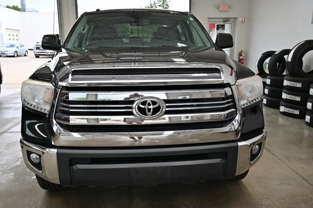 Used 2016 Toyota Tundra SR5 with VIN 5TFDY5F18GX515370 for sale in Marion, OH