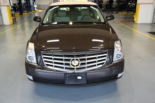 Used 2008 Cadillac DTS 1SC with VIN 1G6KD57Y38U138547 for sale in Marion, OH