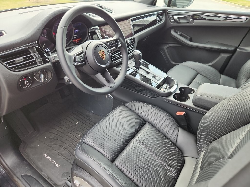 Certified 2025 Porsche Macan SUV