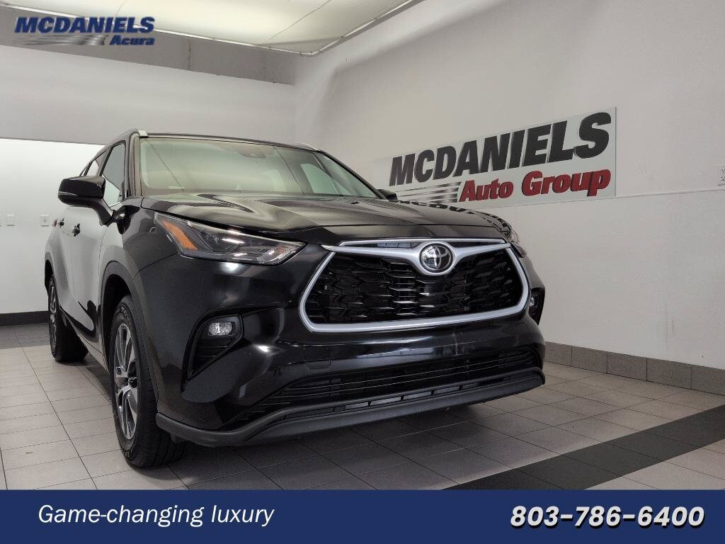 Used 2023 Toyota Highlander XLE SUV