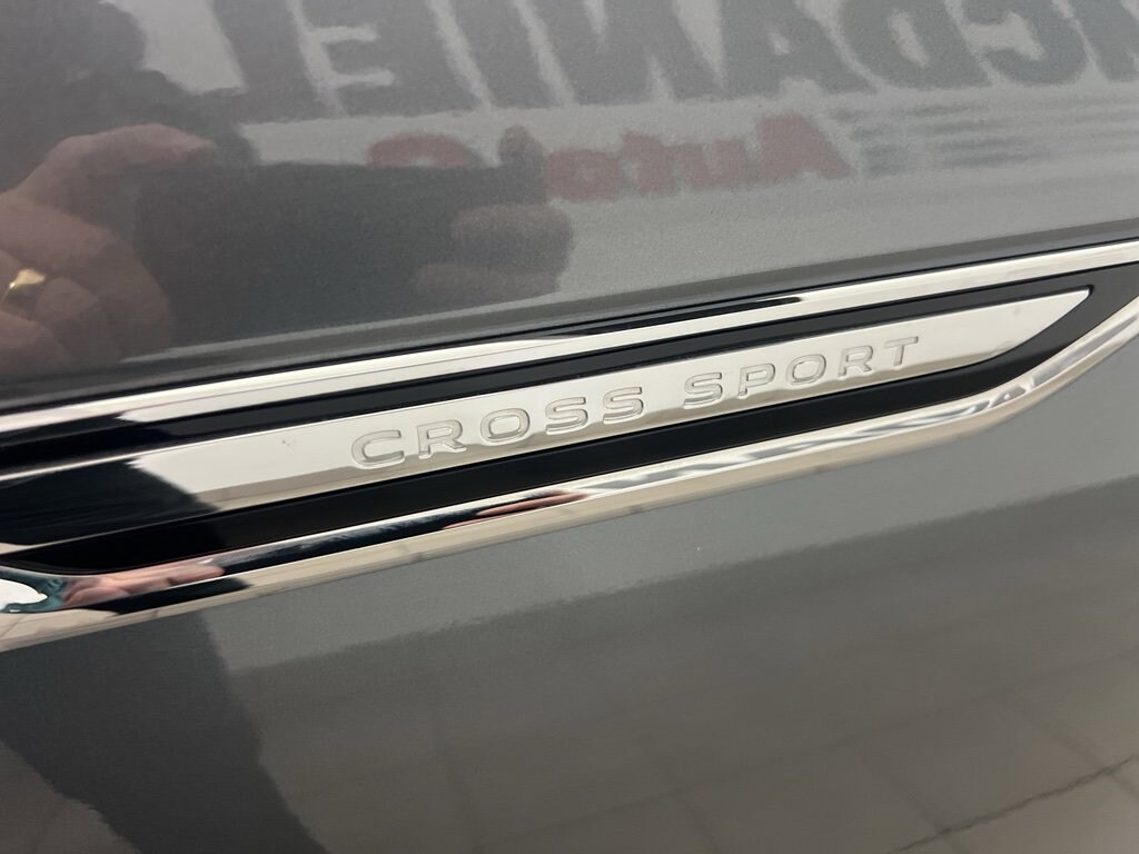 Certified 2025 Volkswagen Atlas Cross Sport 2.0T SE w/Technology SUV