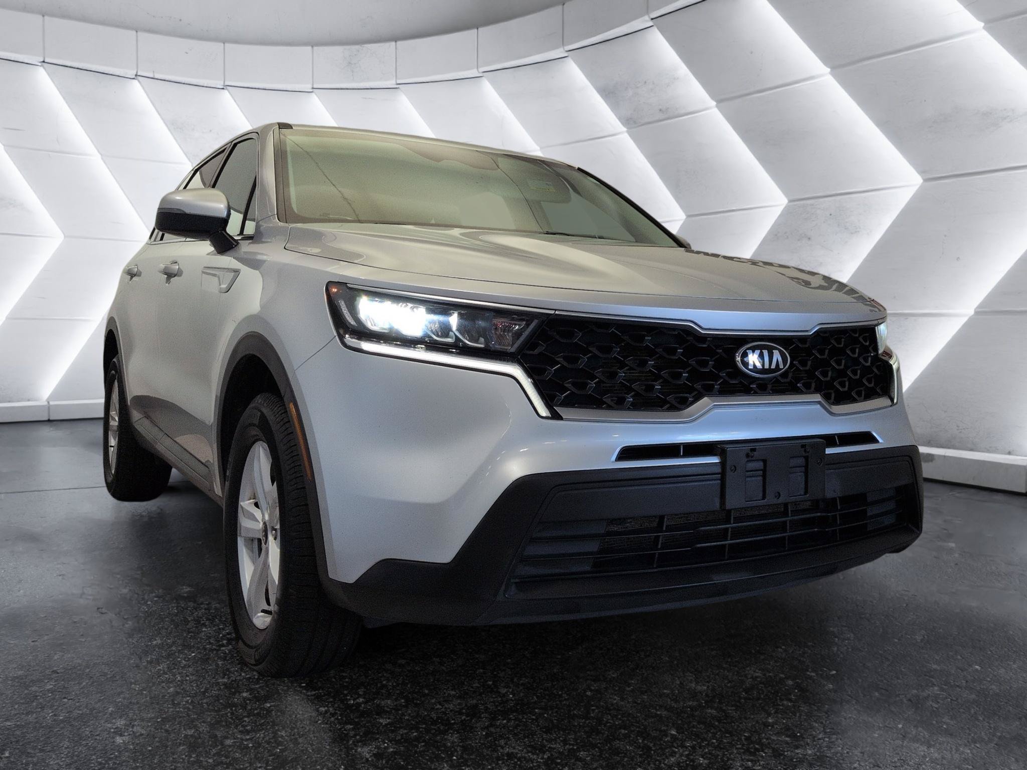Used 2021 Kia Sorento LX SUV