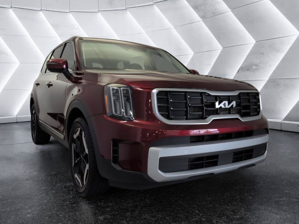 Used 2024 Kia Telluride S SUV