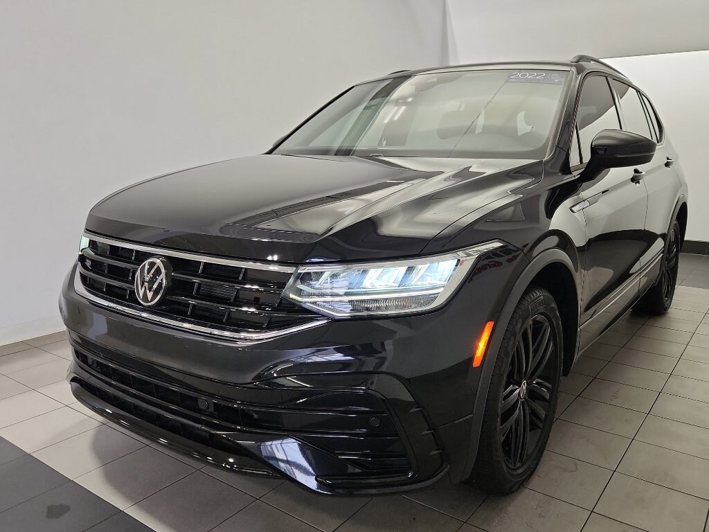 Certified 2022 Volkswagen Tiguan 2.0T SE R-Line Black SUV