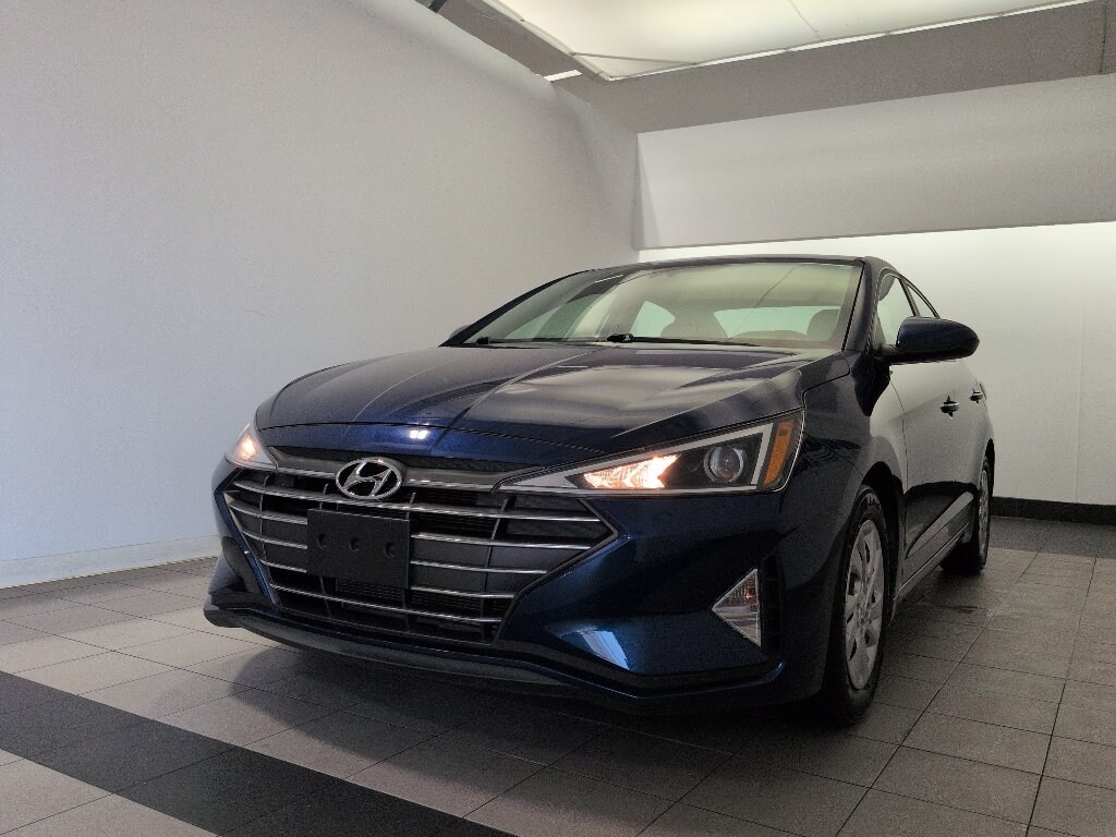 Used 2020 Hyundai Elantra SE Sedan