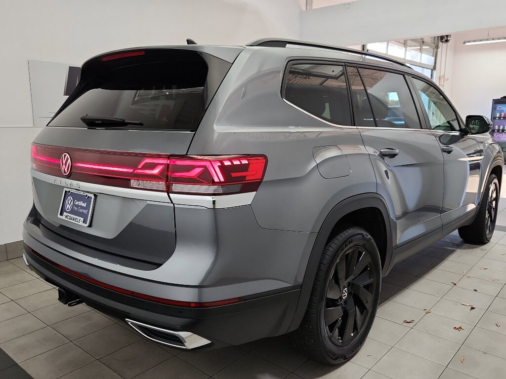 Used 2025 Volkswagen Atlas 2.0T SE w/Technology SUV