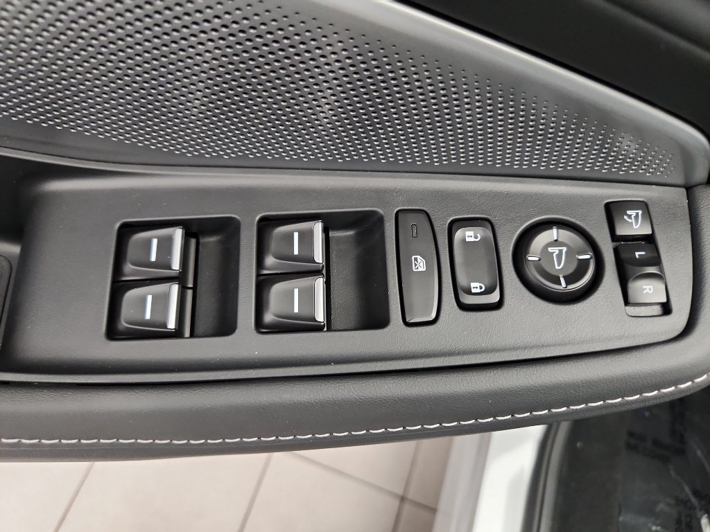 2026 Acura MDX Technology Package - Photo 11
