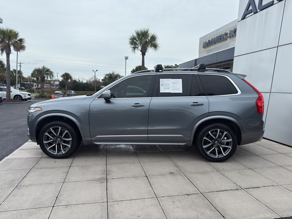 Used 2018 Volvo XC90 Momentum SUV