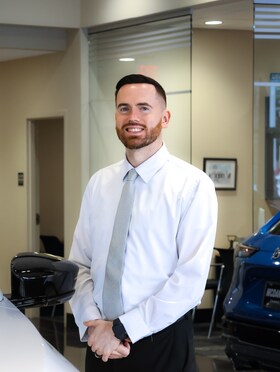 Staff member Shayne Whitney from ID_8ae8e2a9fac0