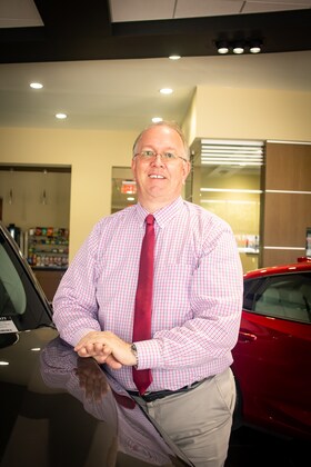 Staff member Scott Firth from ID_79d6f2ac3082
