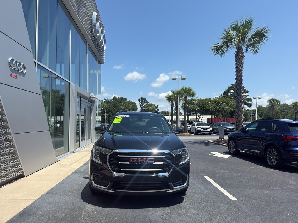 Used 2022 GMC Terrain SLE SUV