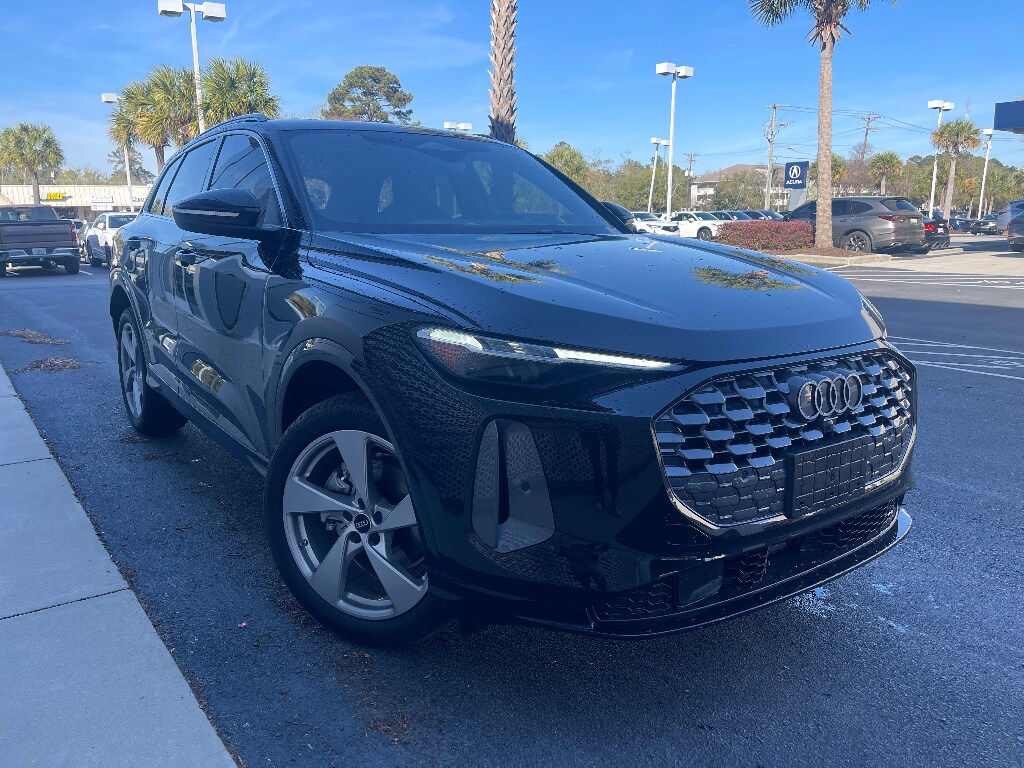 New 2025 Audi Q5 2.0T Premium SUV