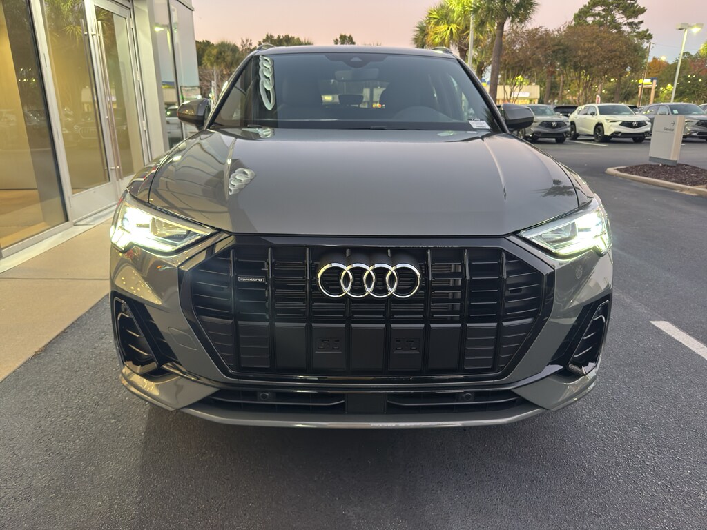 2025 Audi Q3 45 TFSI S line Premium photo 2
