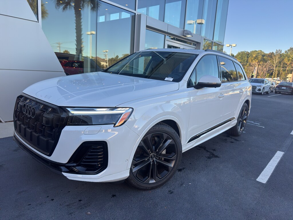 New 2025 Audi Q7 Premium Plus SUV