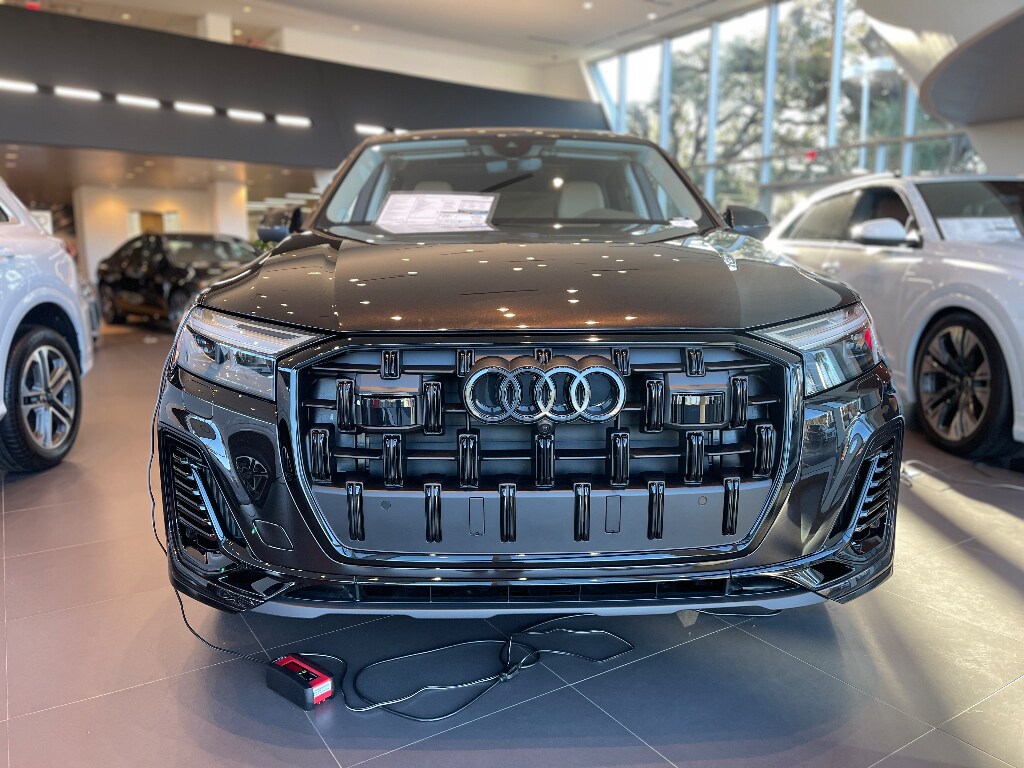 New 2026 Audi Q7 55 Premium Plus SUV