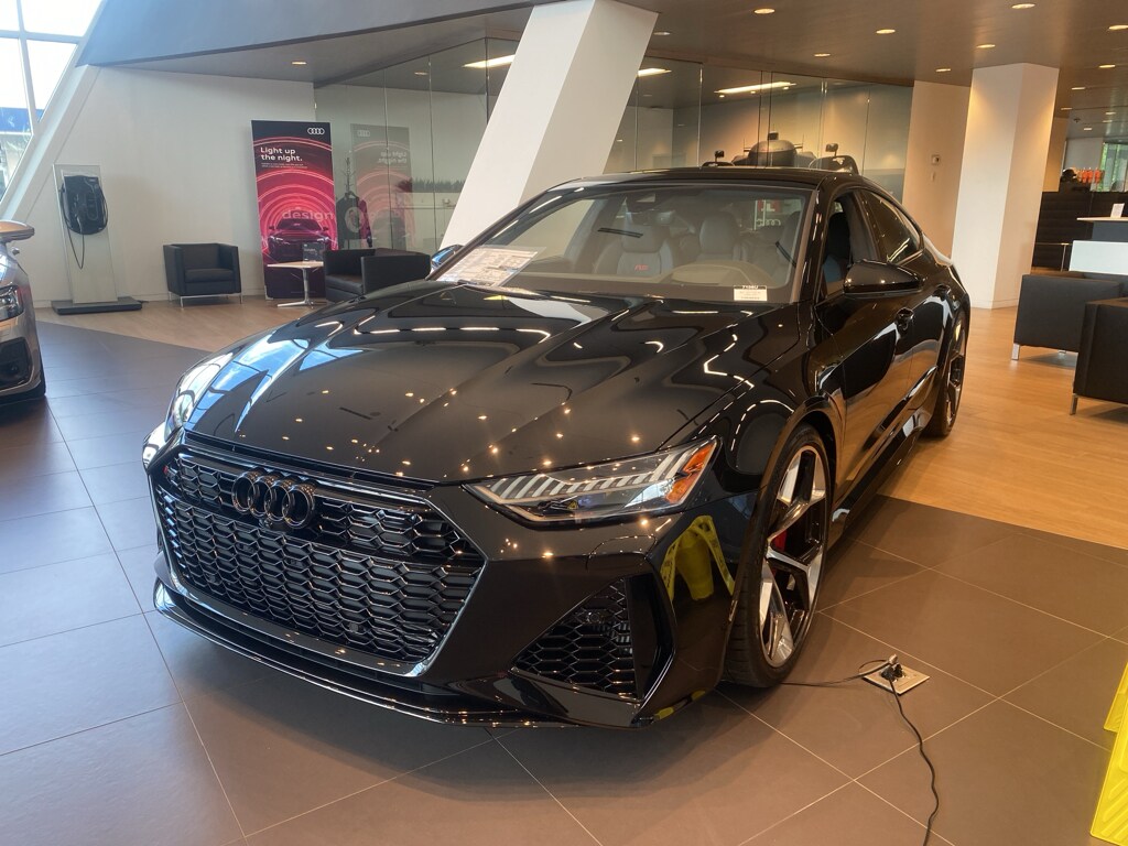 2026 Audi RS 7 Performance Base photo 2