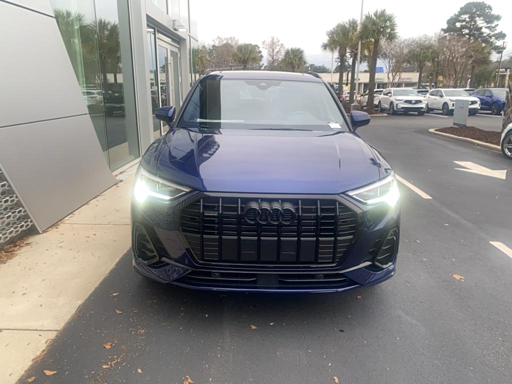 2025 Audi Q3 S line Premium photo 2