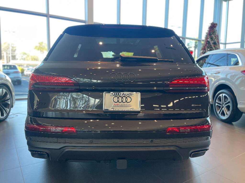 New 2026 Audi Q7 55 Premium Plus SUV