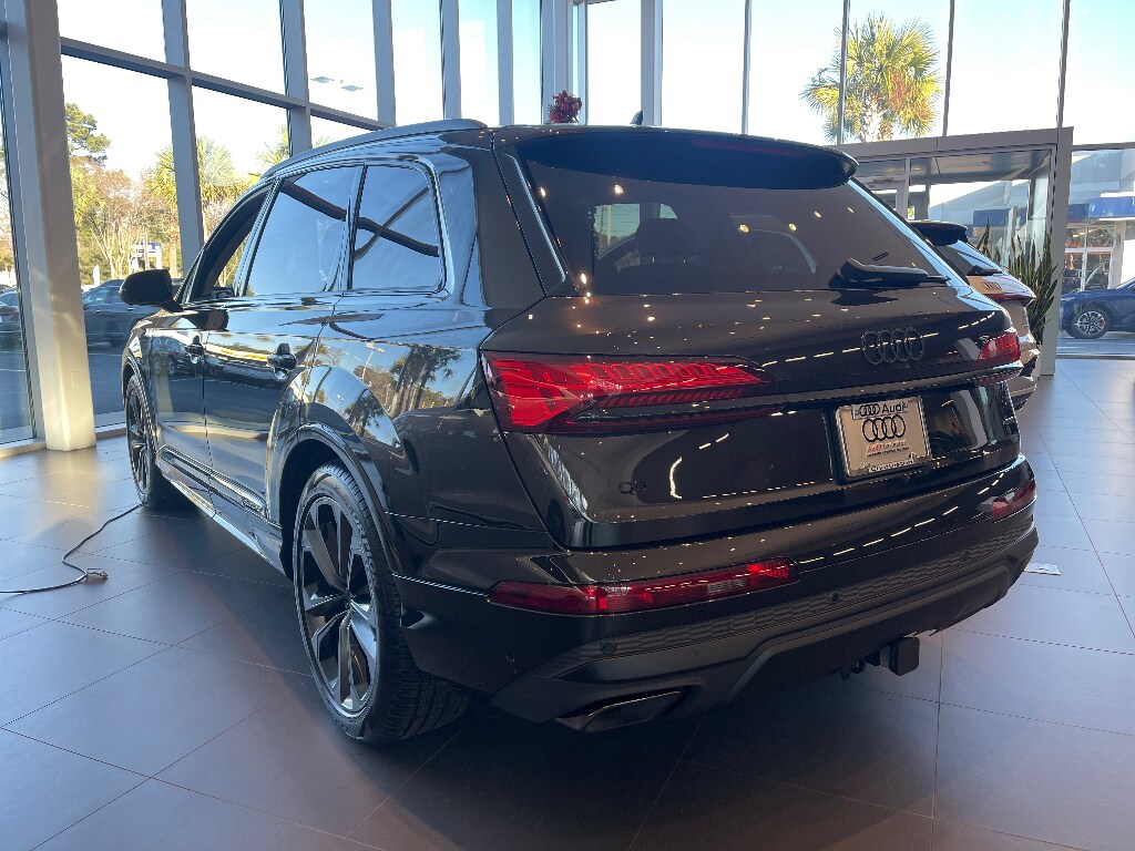New 2026 Audi Q7 55 Premium Plus SUV