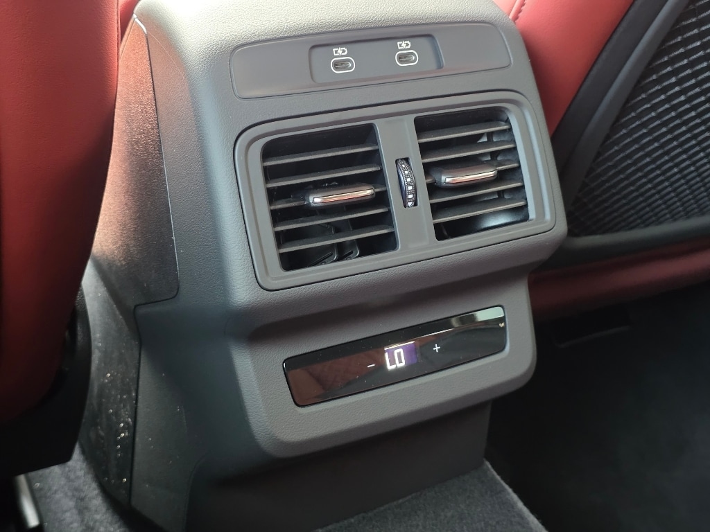 2026 Audi SQ5 Sportback Premium Plus - Photo 17