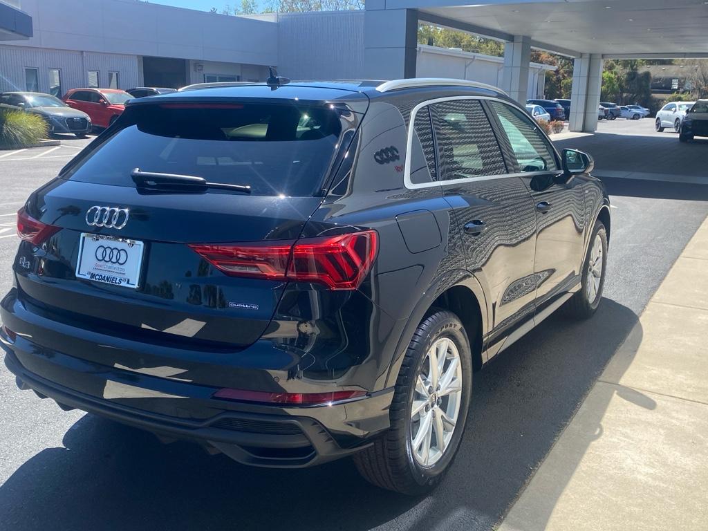 2025 Audi Q3 S line Premium Plus photo 4