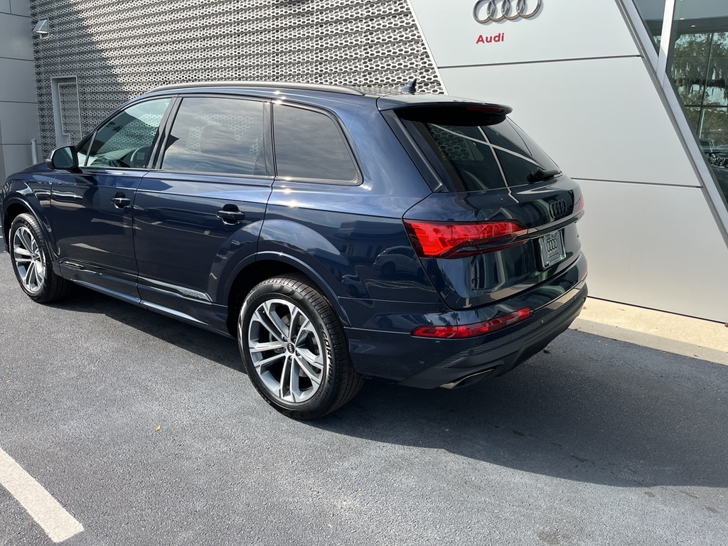 New 2026 Audi Q7 45 Premium SUV