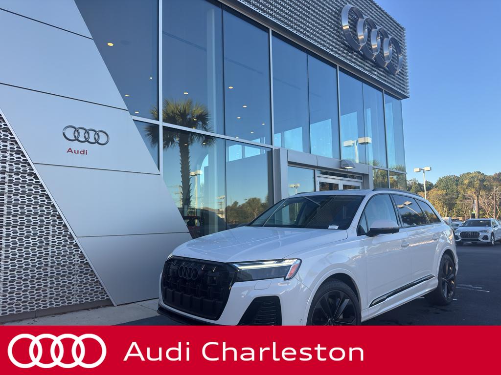 2025 Audi Q7 Premium Plus's photo