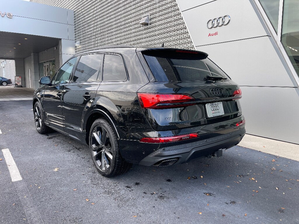 New 2026 Audi Q7 Premium Plus SUV
