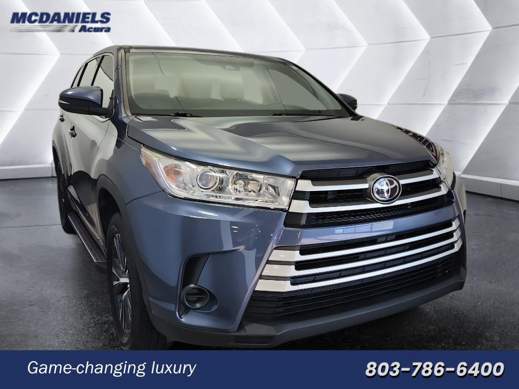 2019 Toyota Highlander LE V6