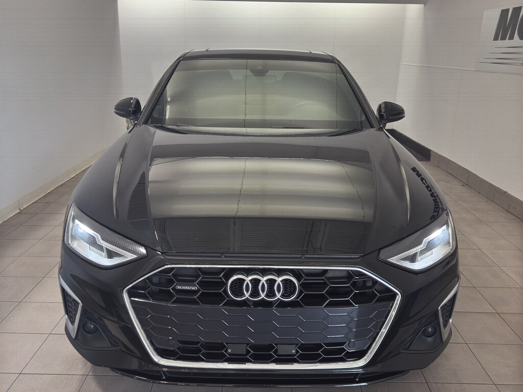 2020 Audi A4 45 Premium photo 3