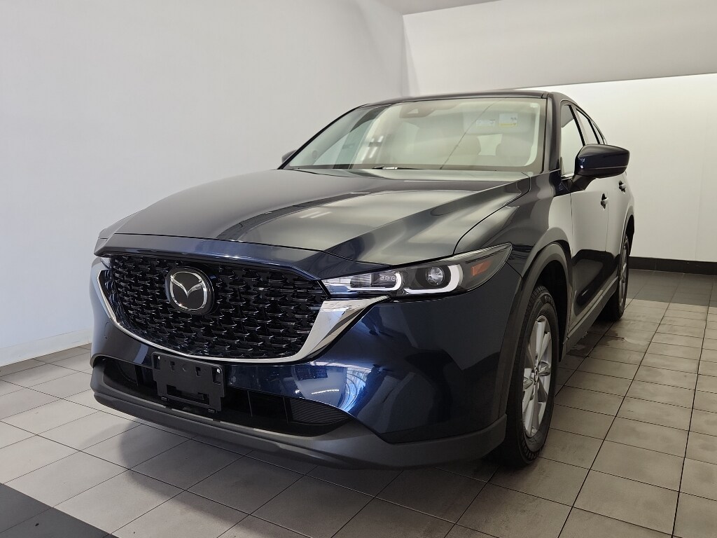 2022 Mazda CX-5 2.5 S Preferred photo 2
