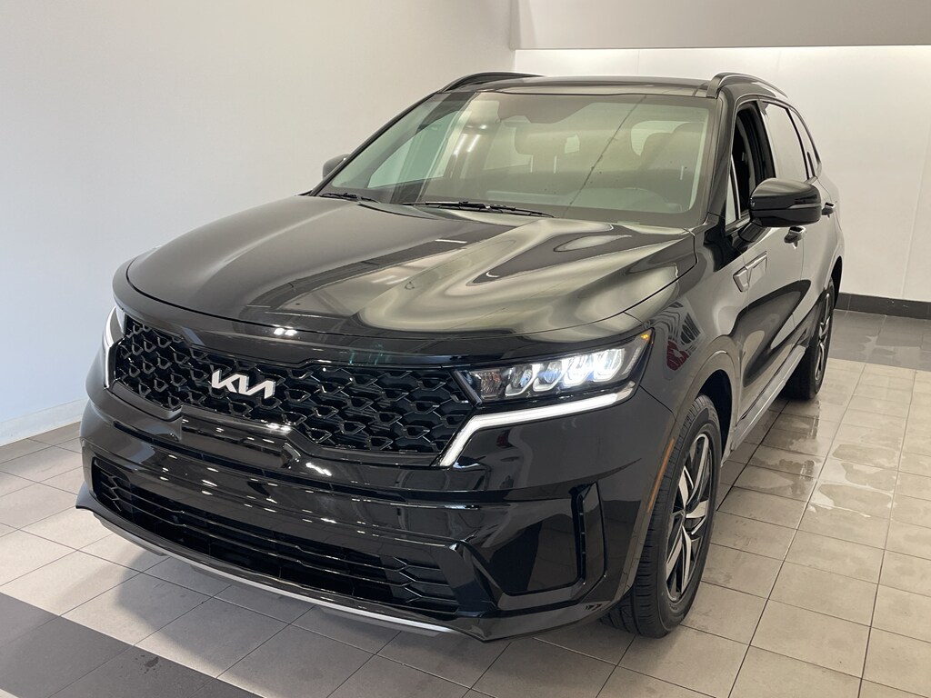 2023 Kia Sorento S photo 2