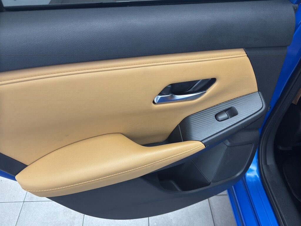 2023 Nissan Sentra SV photo 2