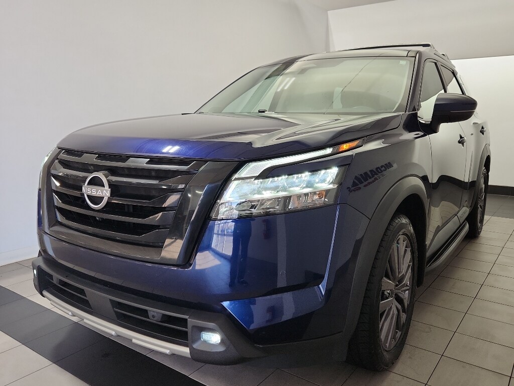 Used 2023 Nissan Pathfinder SL SUV