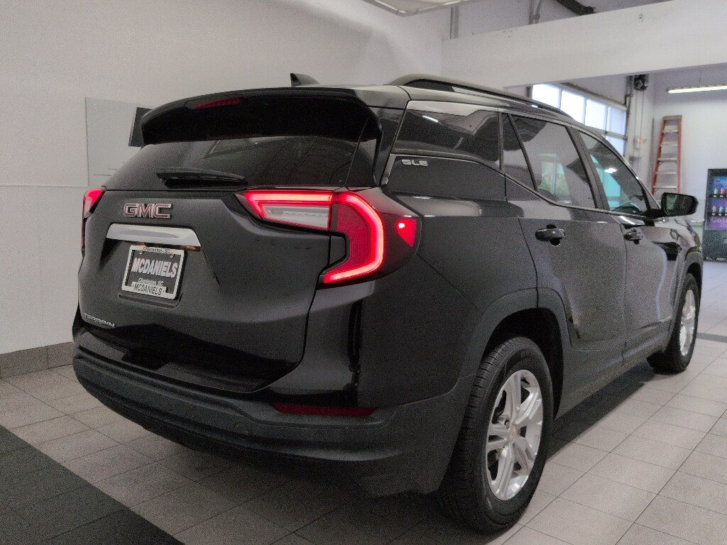 Used 2022 GMC Terrain SLE SUV
