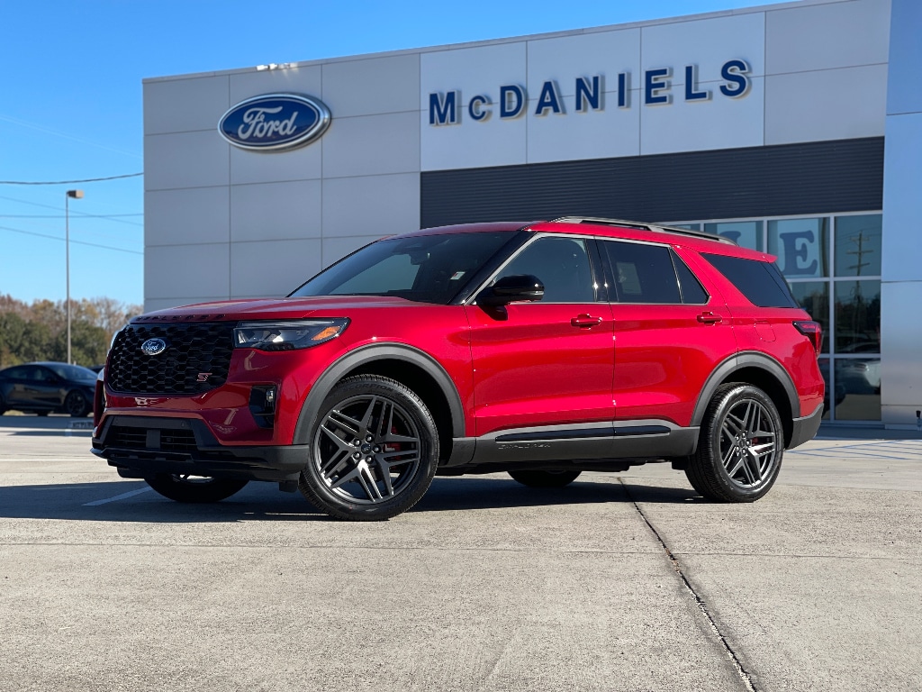 2026 Ford Explorer ST's photo